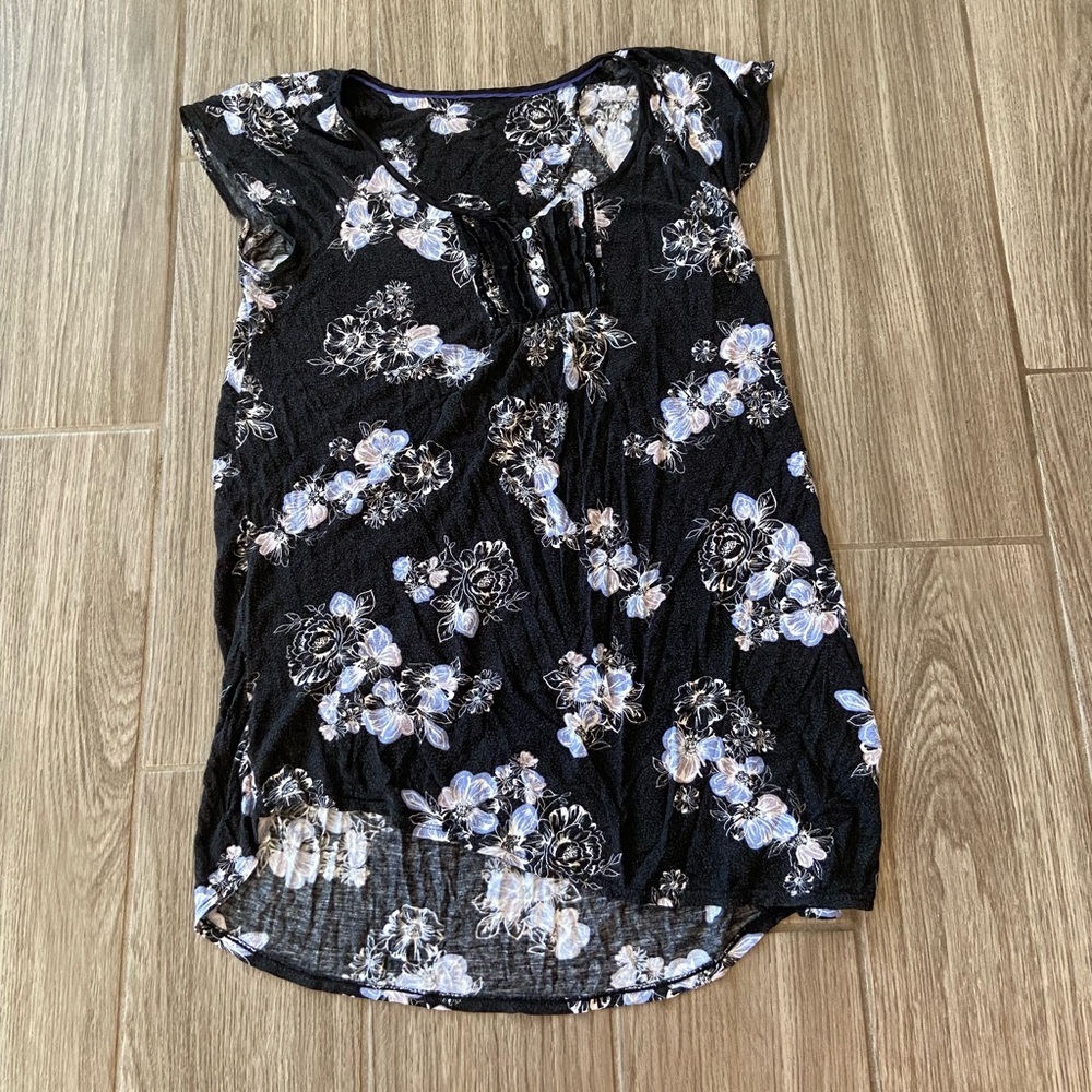 🔥3 for $5 Black and White Floral Cap Sleeve Short Sleeve Blouse Top